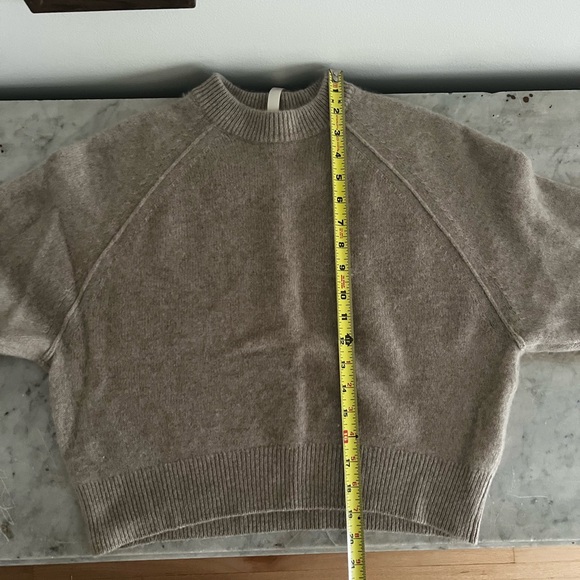 Aritzia Cashmere Sweater - The Group Babaton - Picture 8 of 9